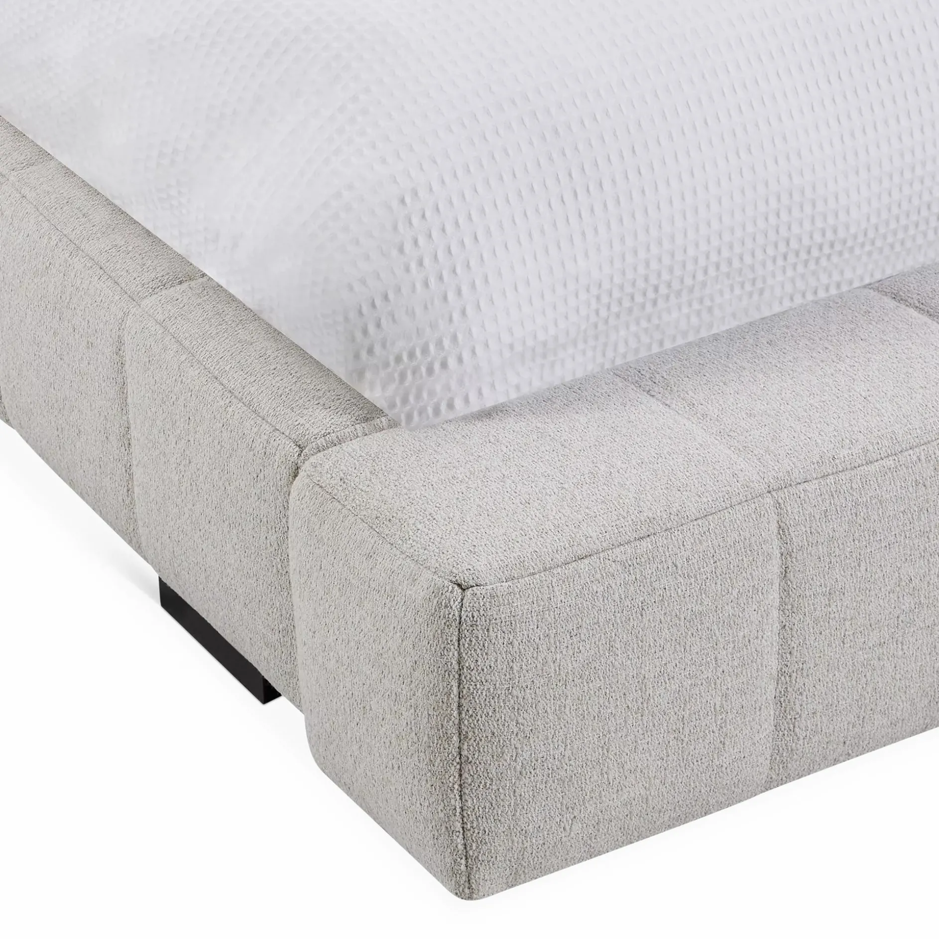 Divino - Upholstered Bed with Bench