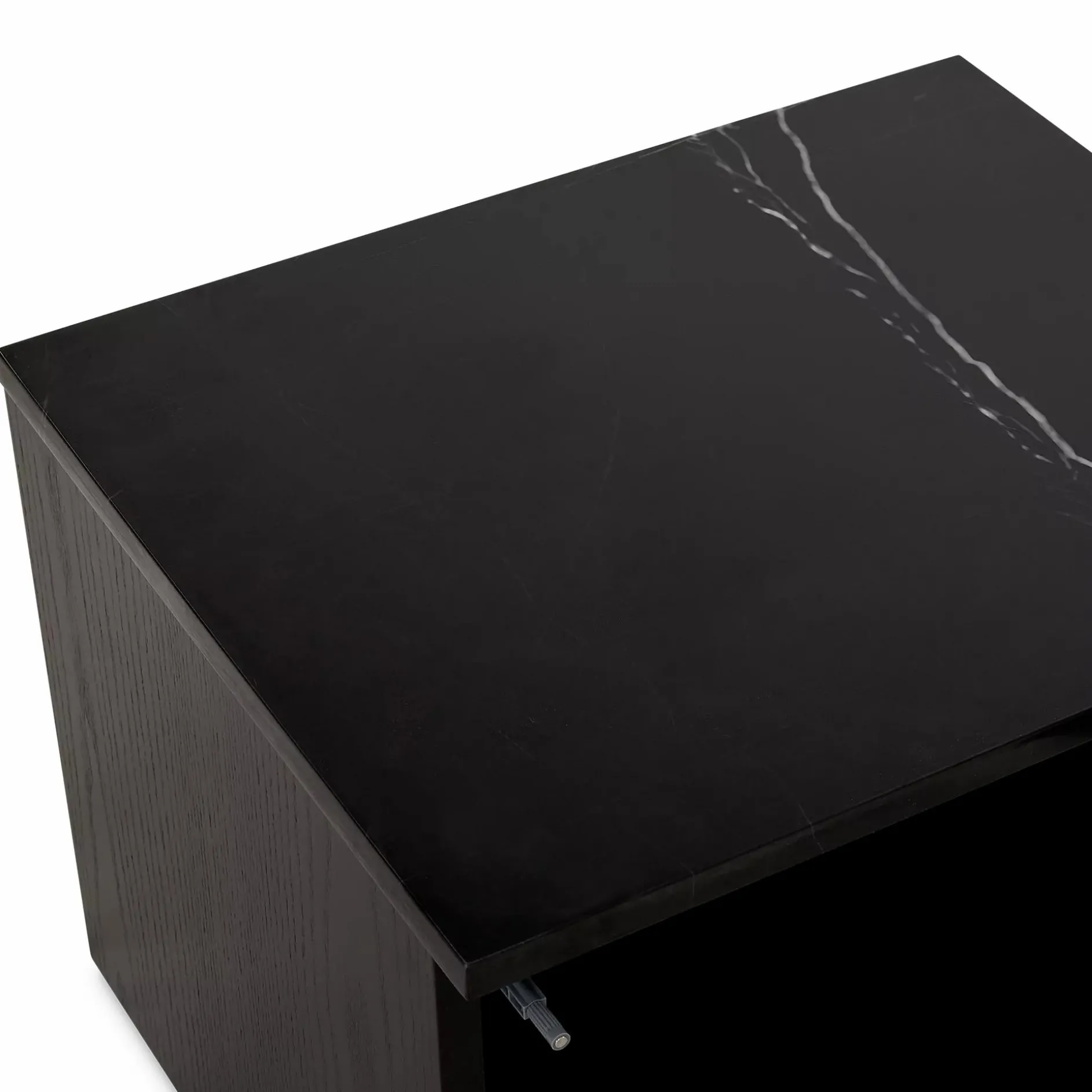 Kent - Nightstand
