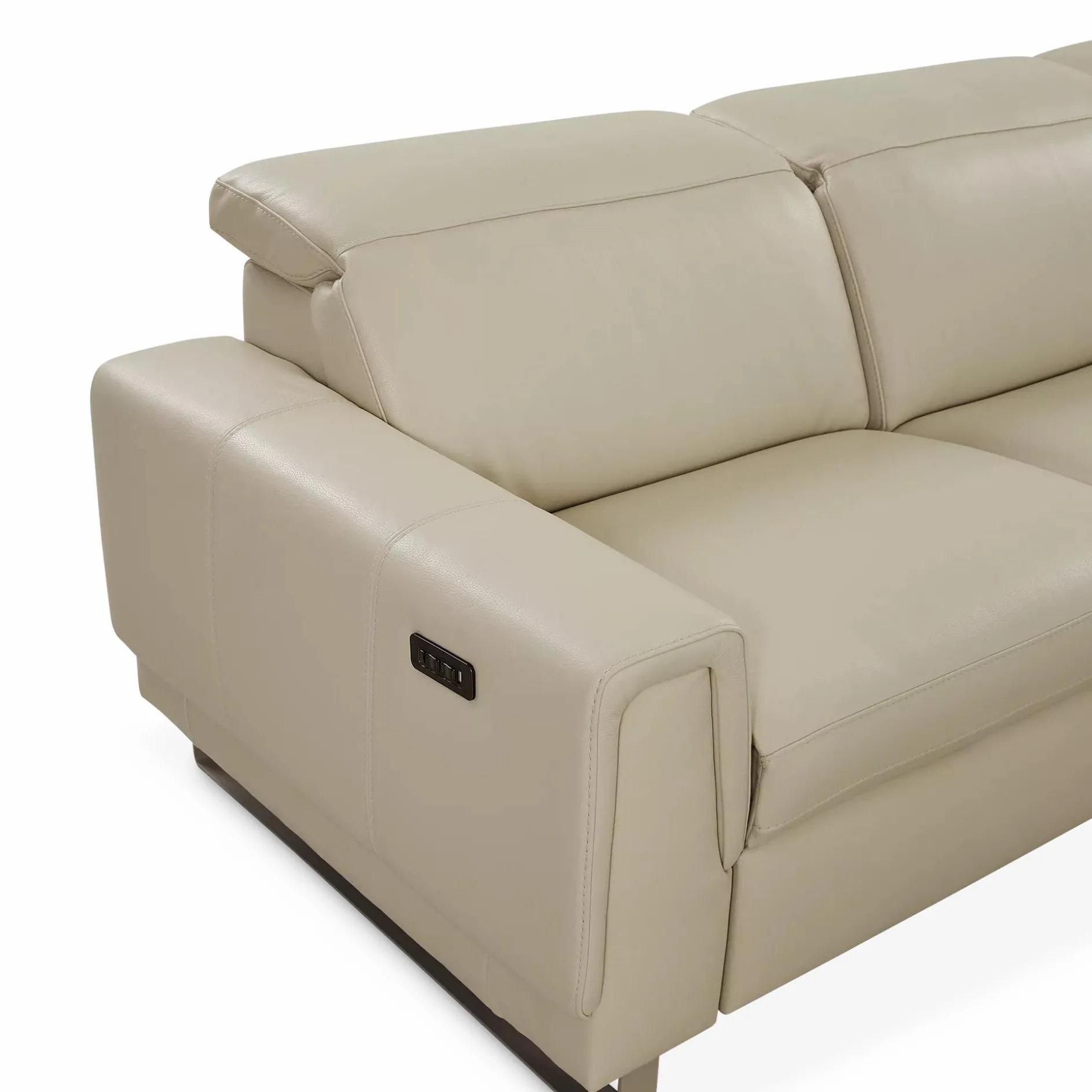 Sean - Power-Reclinining Sectional Sofa by Incanto
