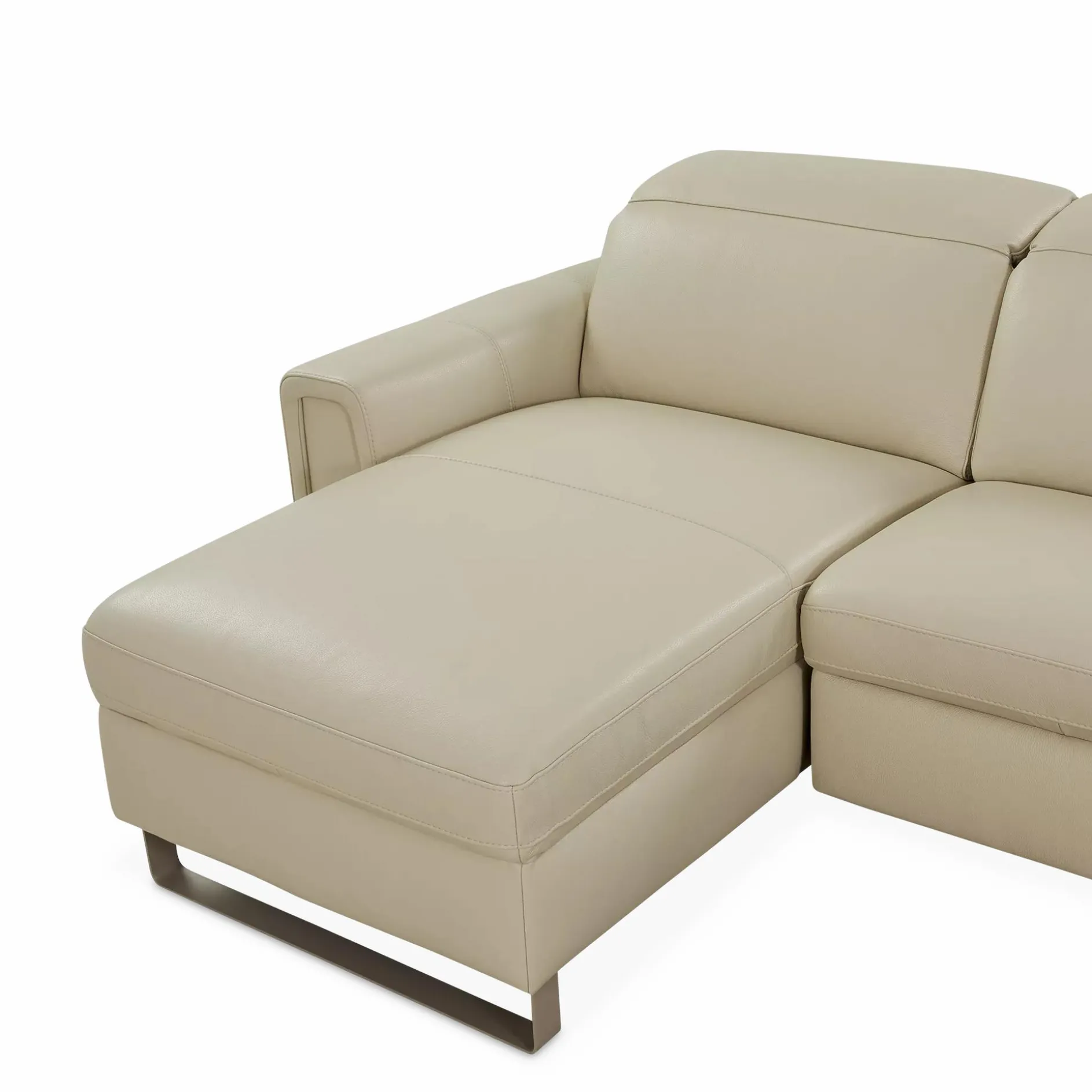 Sean - Power-Reclinining Sectional Sofa by Incanto