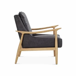 Svan - Leather Armchair