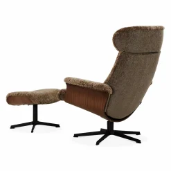 Timeout - Sheepskin Recliner by Conform
