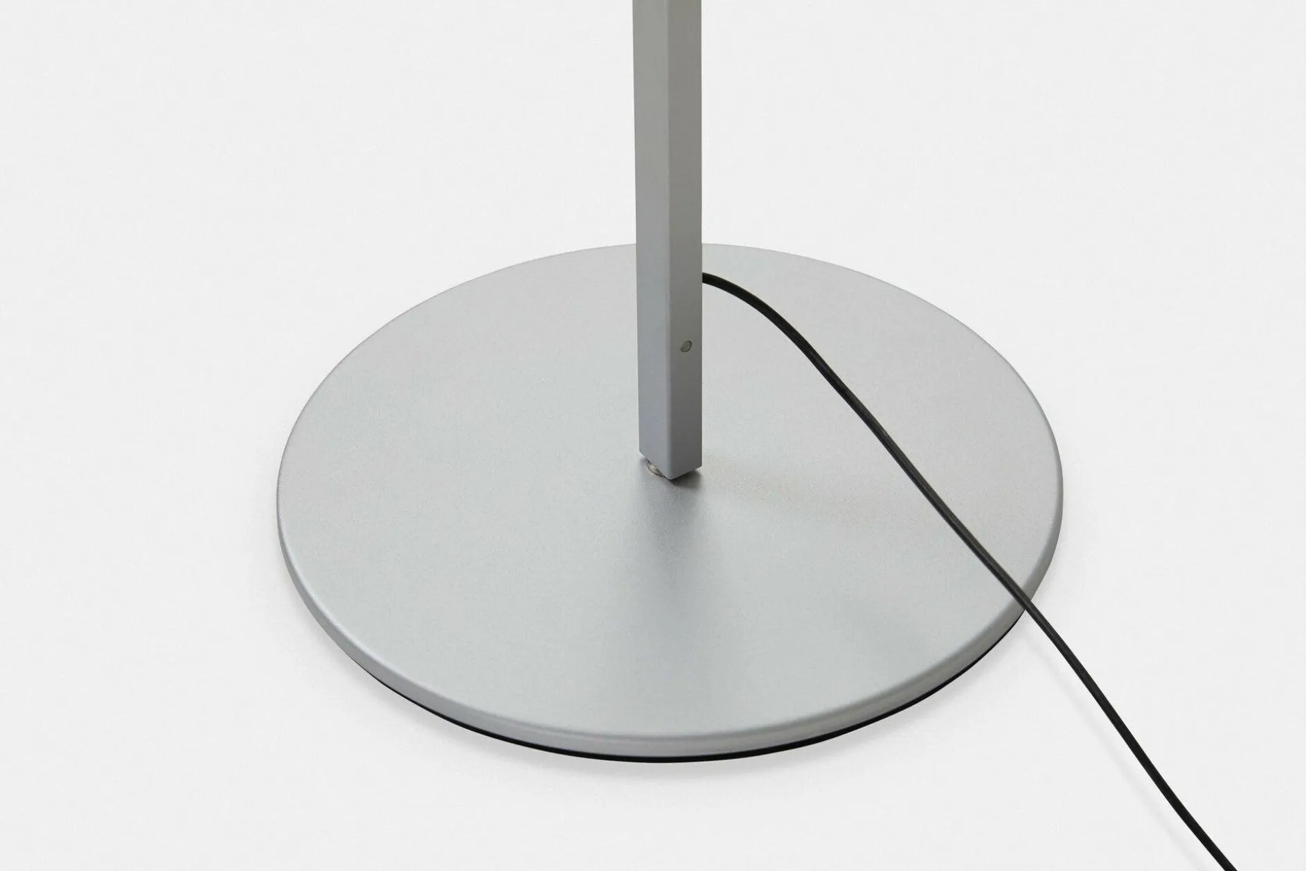 Z-Bar - Adjustable LED Floor Lamp